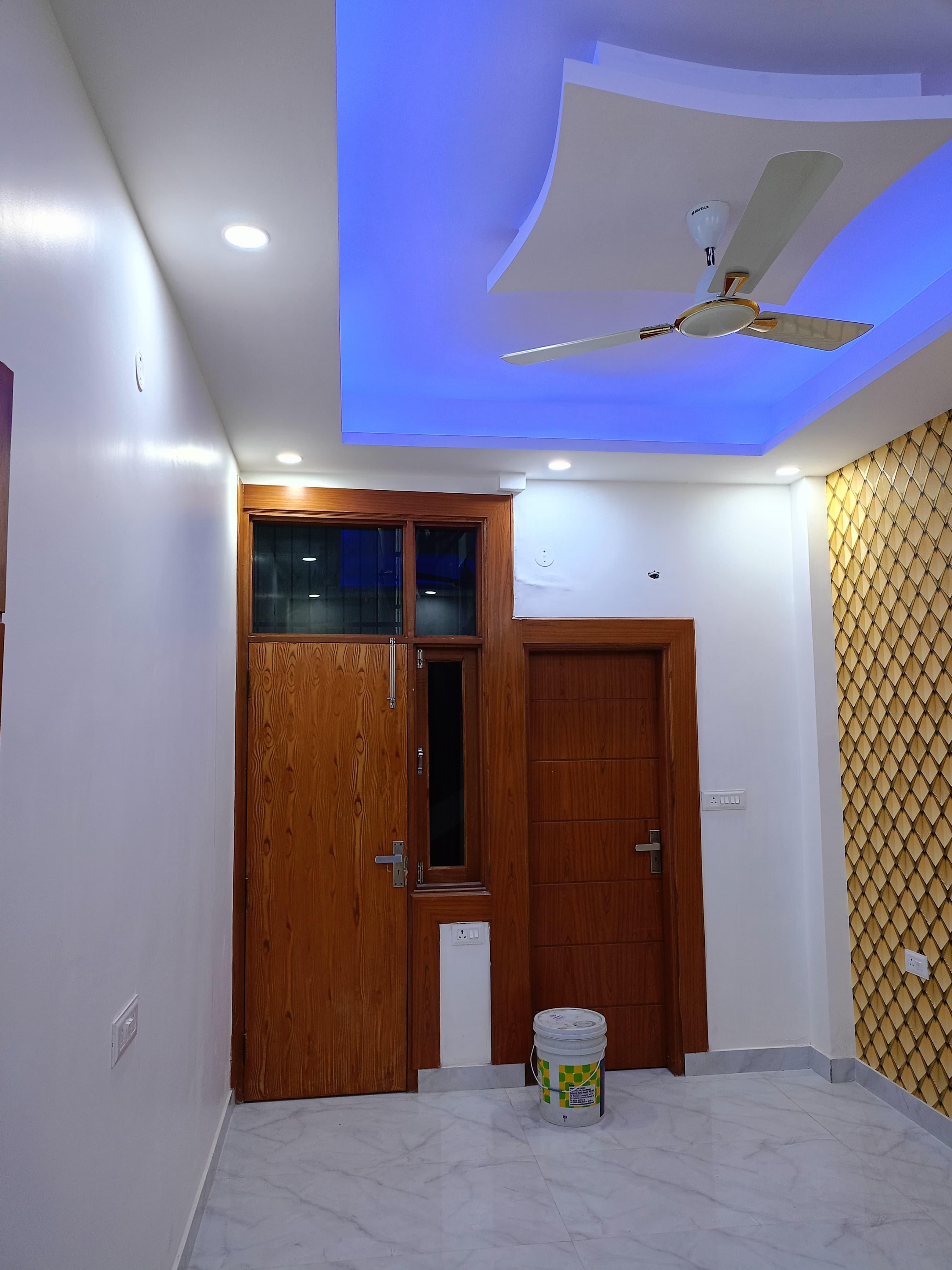 112 MTR NEWLY BUILT 3 BHK INDEPENDENT FLOOR IN INDIRAPURAM