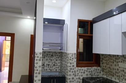 112 MTR NEWLY BUILT 3 BHK INDEPENDENT FLOOR IN INDIRAPURAM