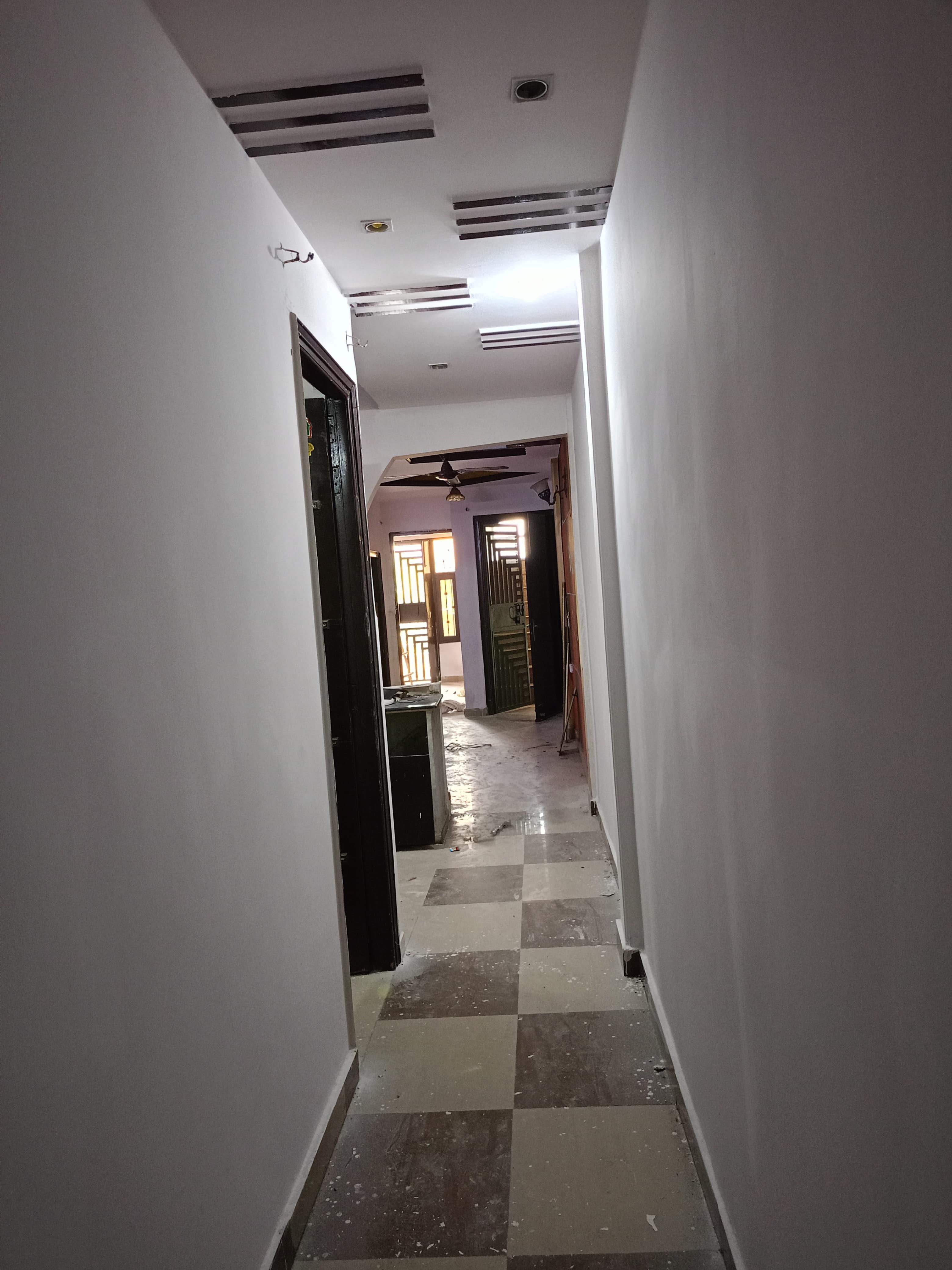 3 BHK FOR RENT PROPERTY SHAKTI KHAND IN INDIRAPURAM