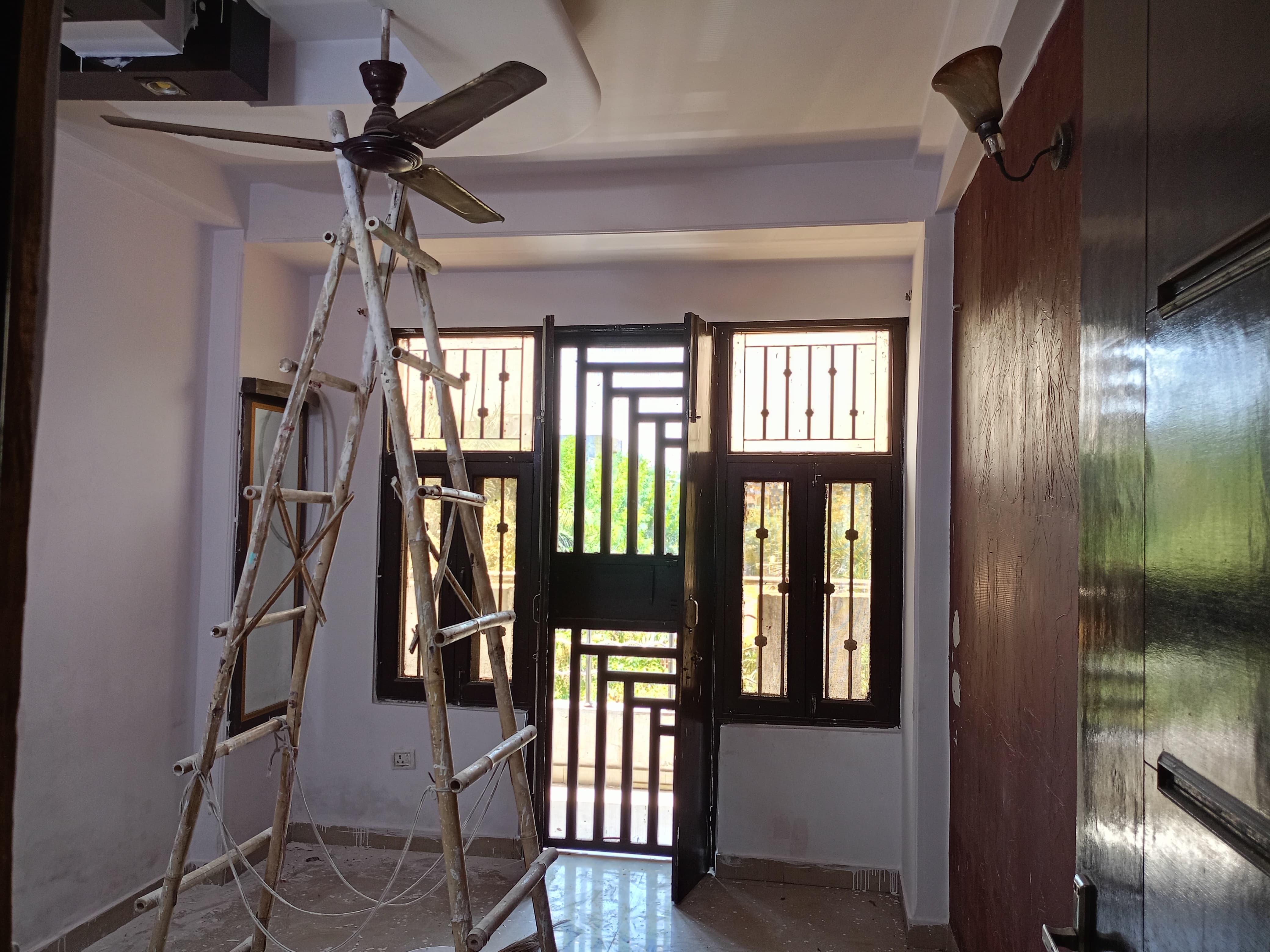 3 BHK FOR RENT PROPERTY SHAKTI KHAND IN INDIRAPURAM