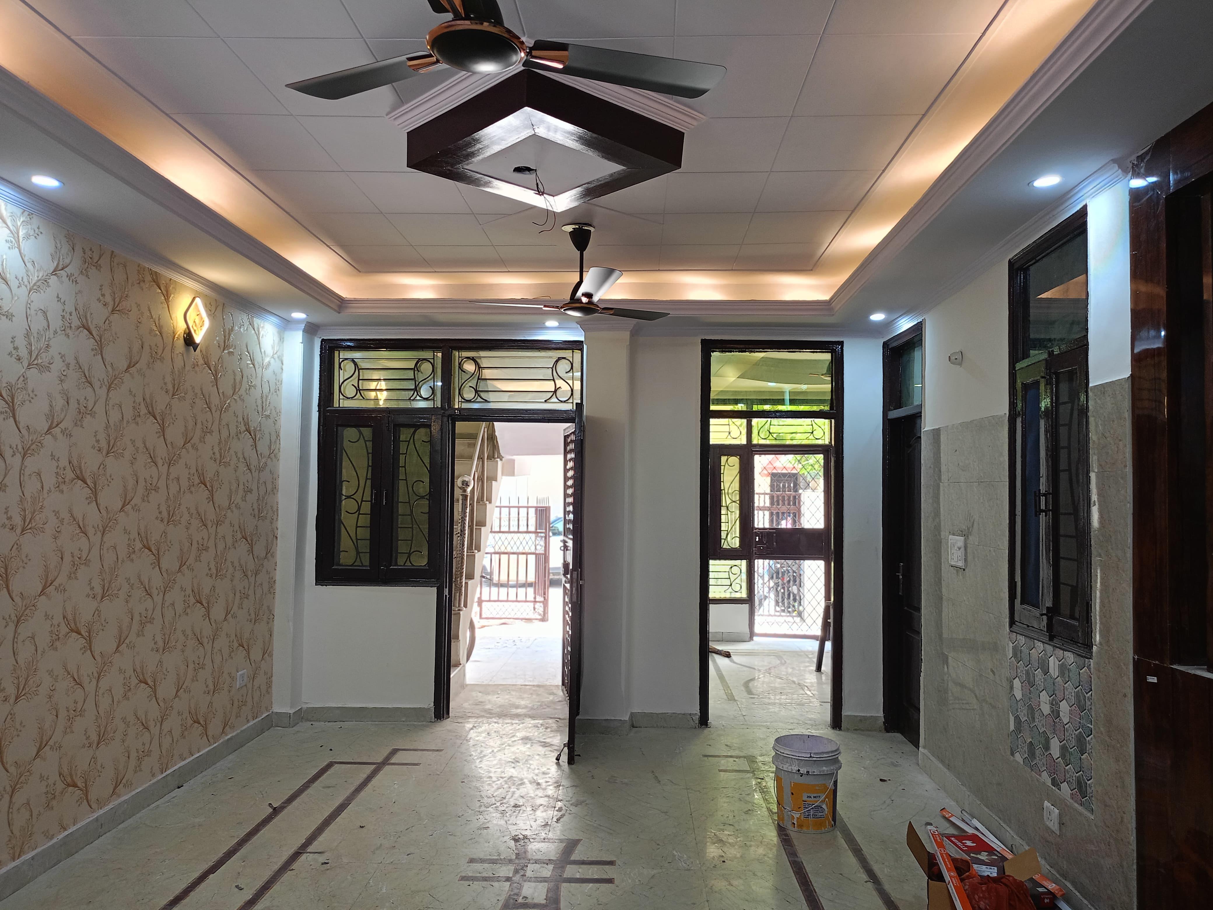 3 BHK FOR RESALE PROPERTY IN SHAKTI KHAND , INDRAPURAM