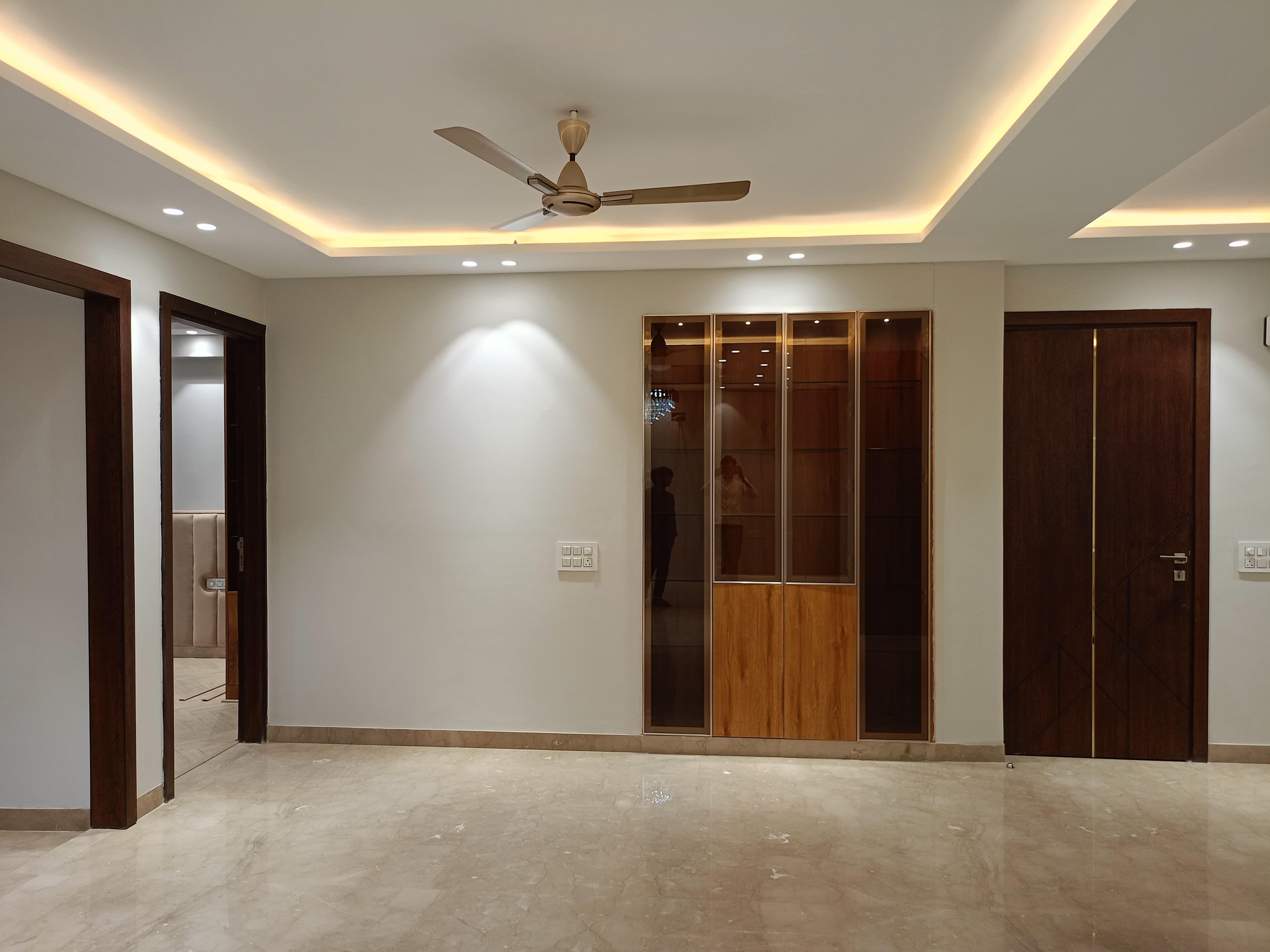 4 BHK FLAT FOR SALE IN NITI KHAND, INDIRAPURAM