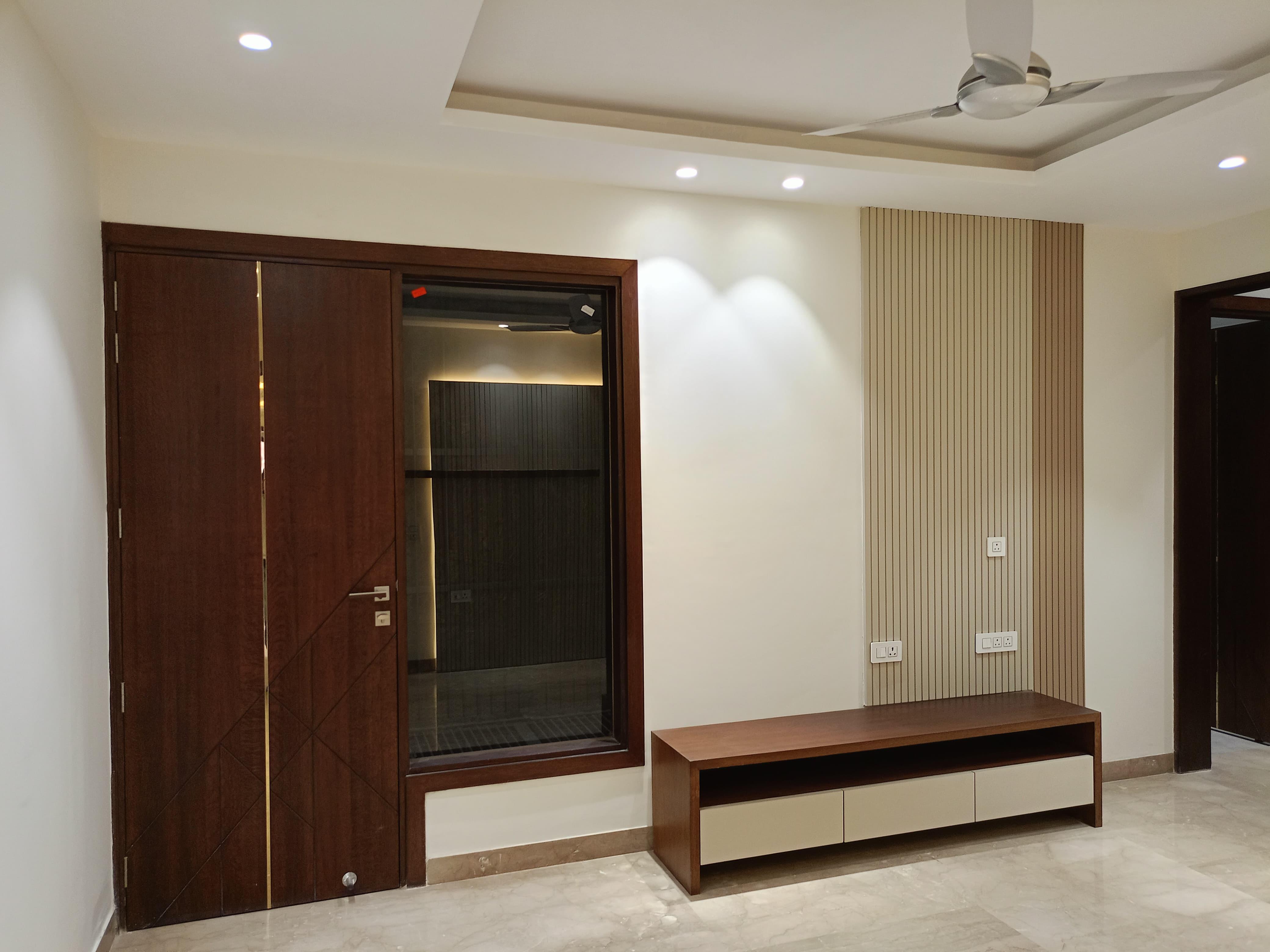 4 BHK FLAT FOR SALE IN NITI KHAND, INDIRAPURAM