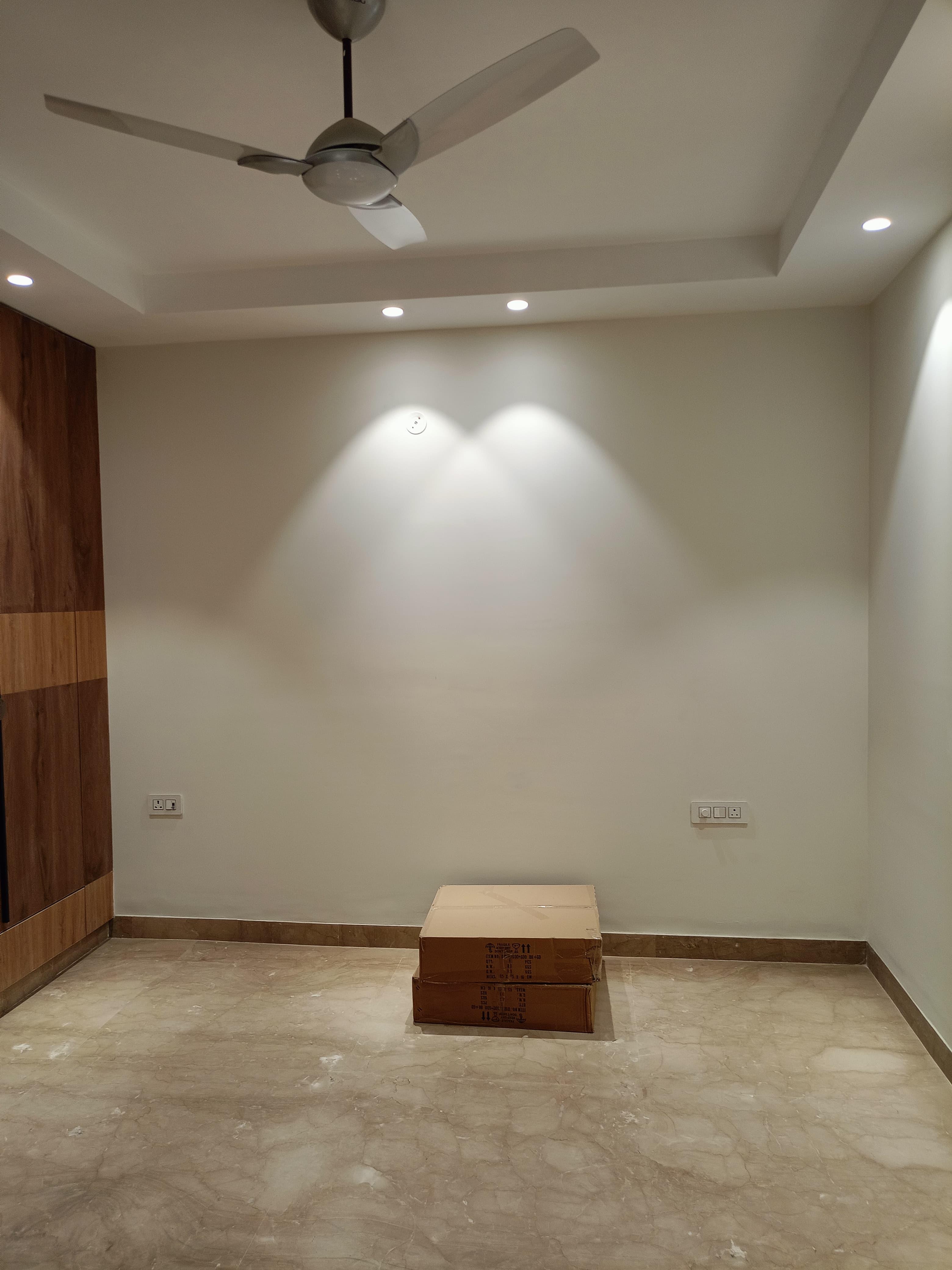 4 BHK FLAT FOR SALE IN NITI KHAND, INDIRAPURAM