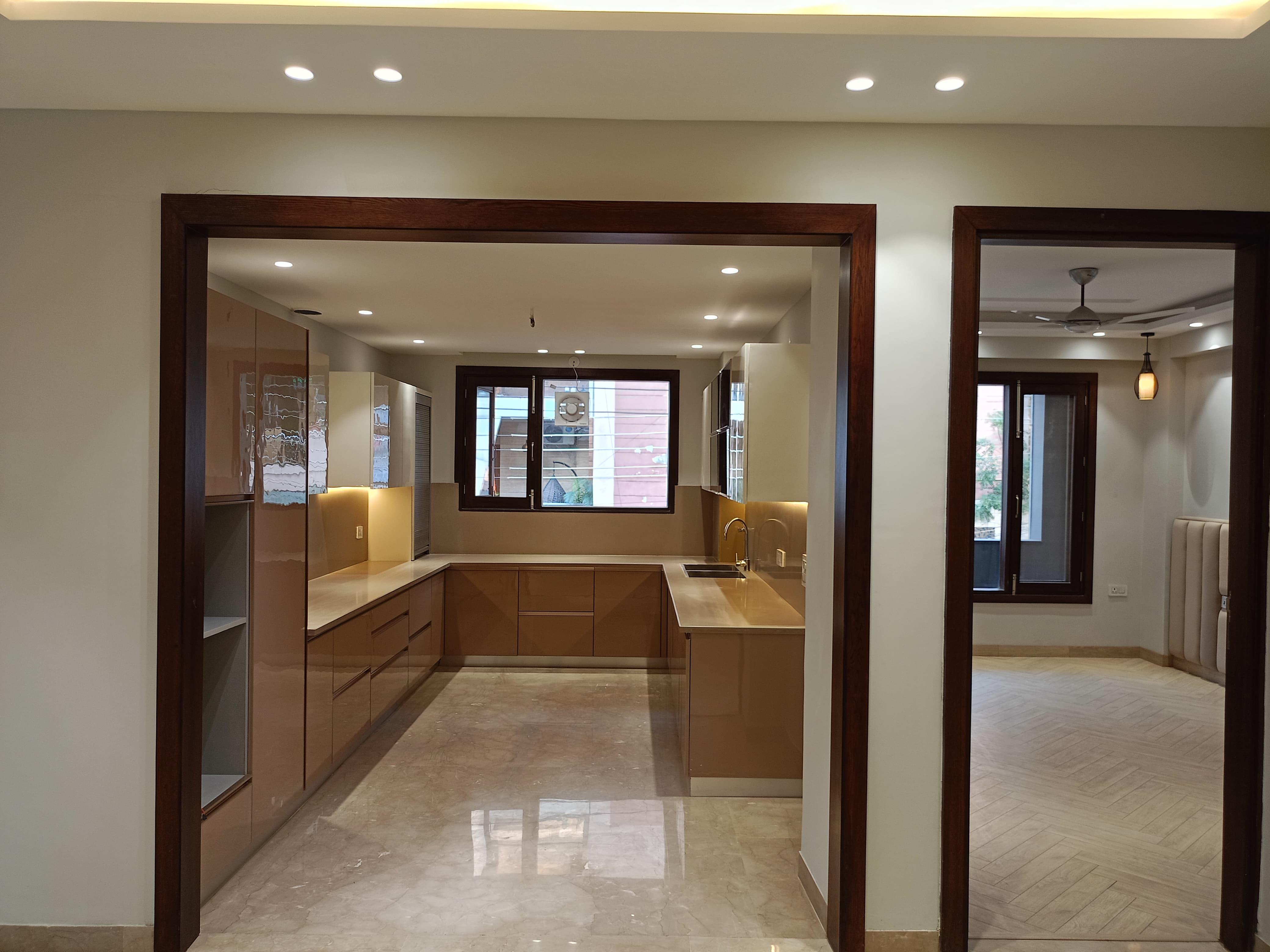 4 BHK FLAT FOR SALE IN NITI KHAND, INDIRAPURAM