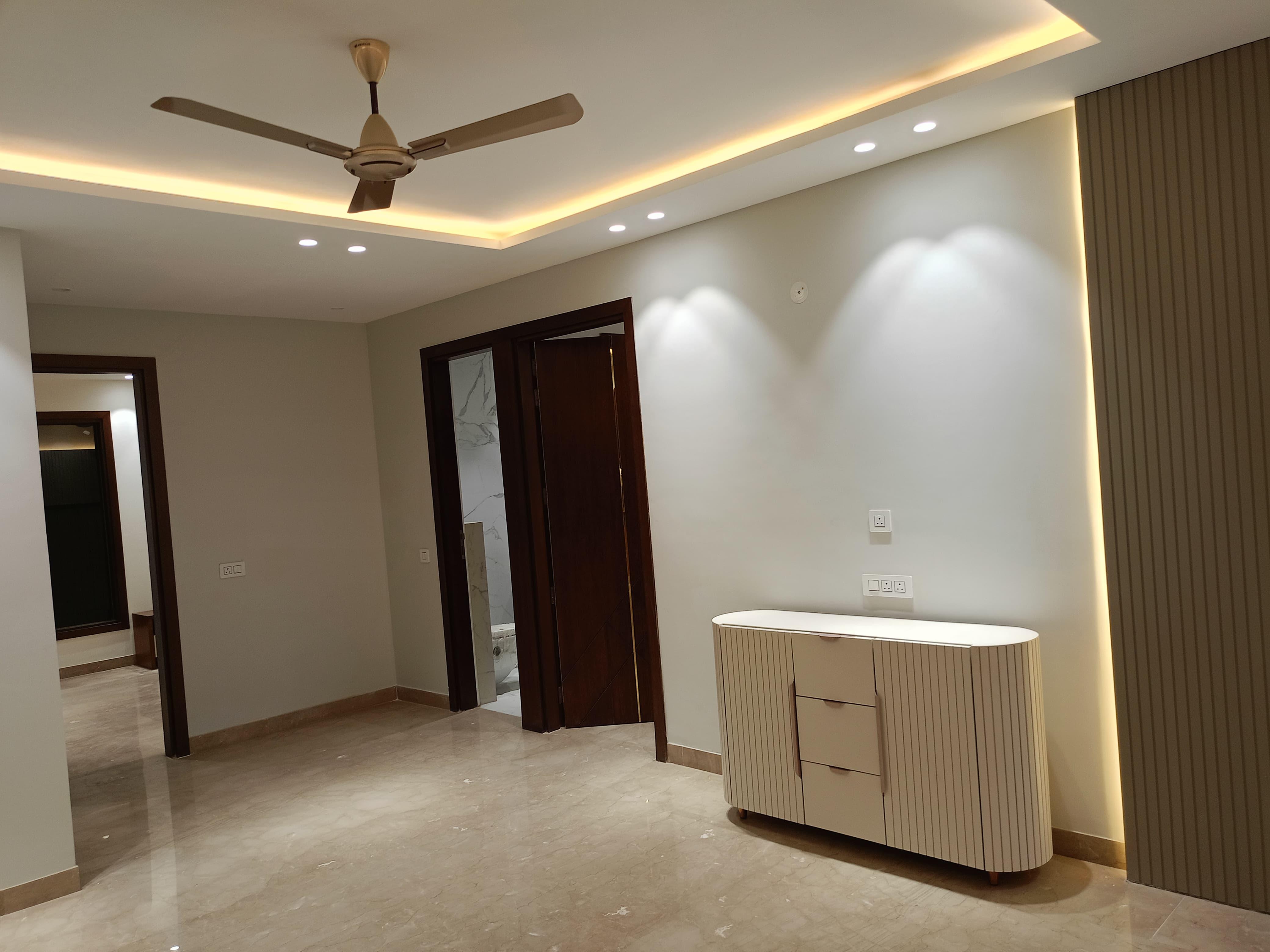 4 BHK FLAT FOR SALE IN NITI KHAND, INDIRAPURAM