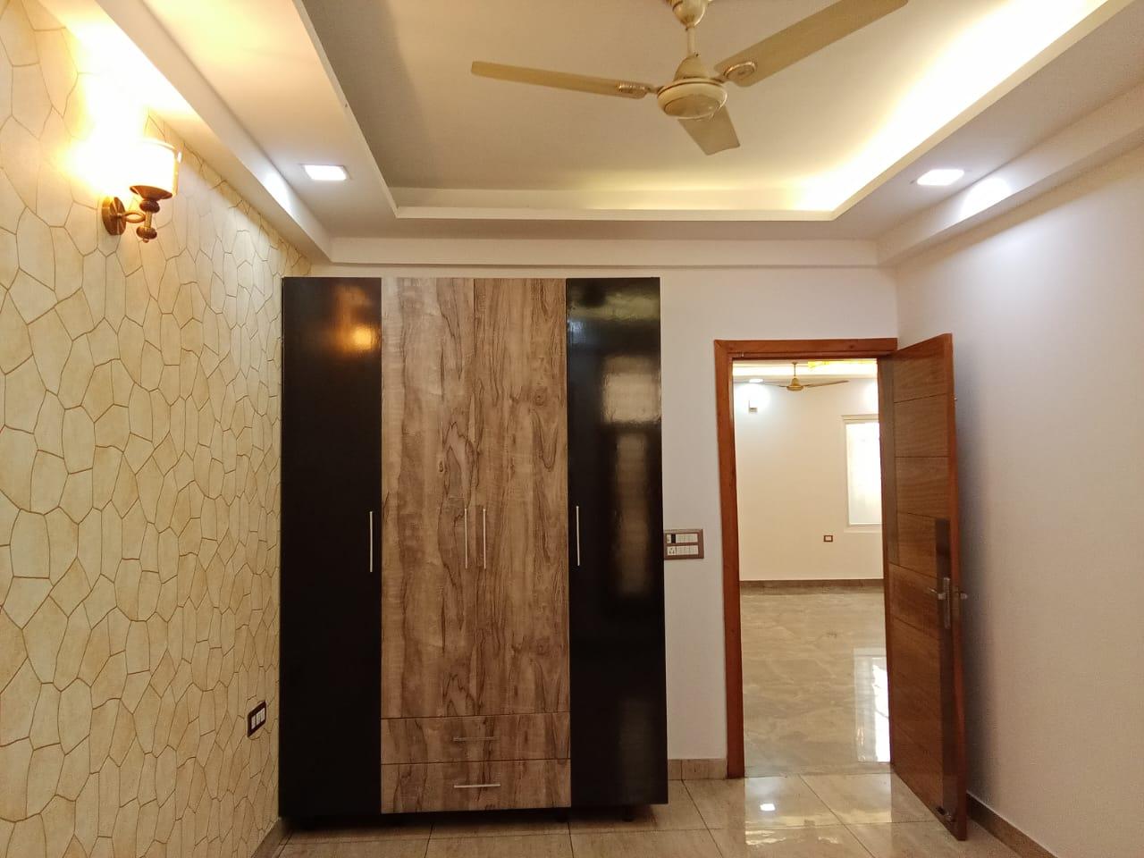 3 BHK FOR RENT IN SHAKTI KHAND INDIRAPURAM