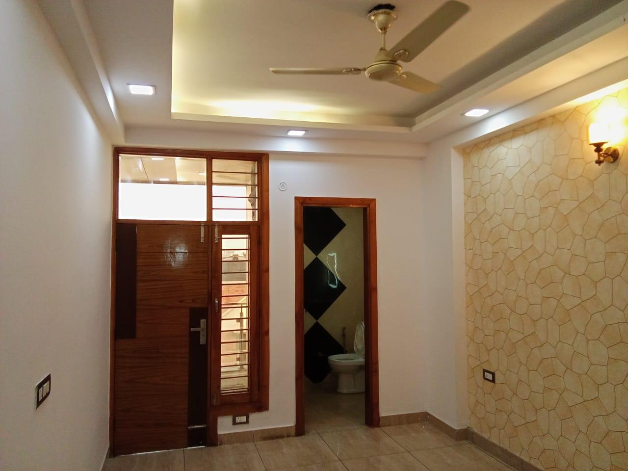 3 BHK FOR RENT IN SHAKTI KHAND INDIRAPURAM