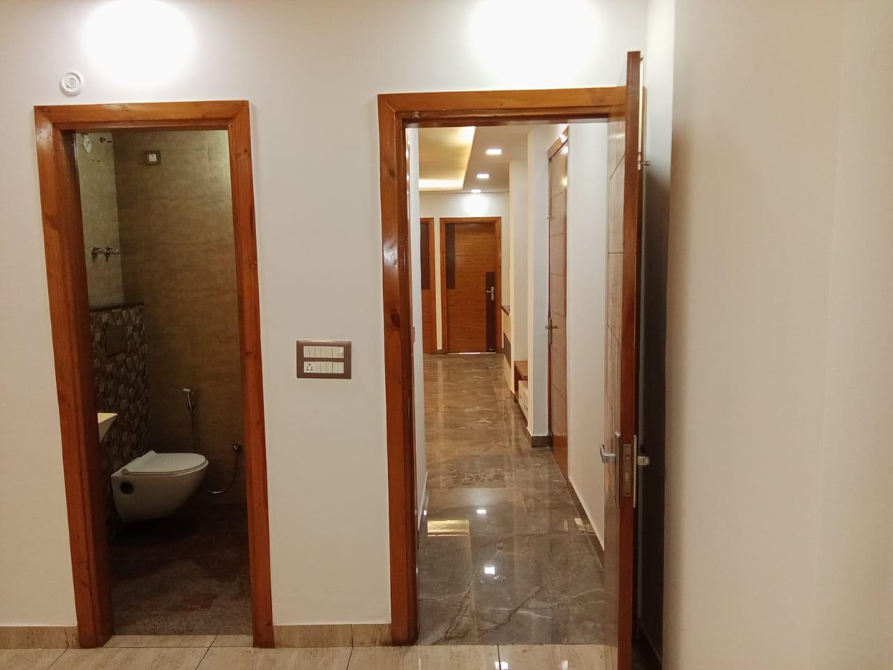 3 BHK FOR RENT IN SHAKTI KHAND INDIRAPURAM