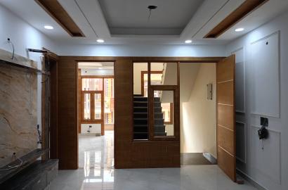 3 BHK SALE PROPERTY IN SHAKTI KHAND INDIRAPURAM