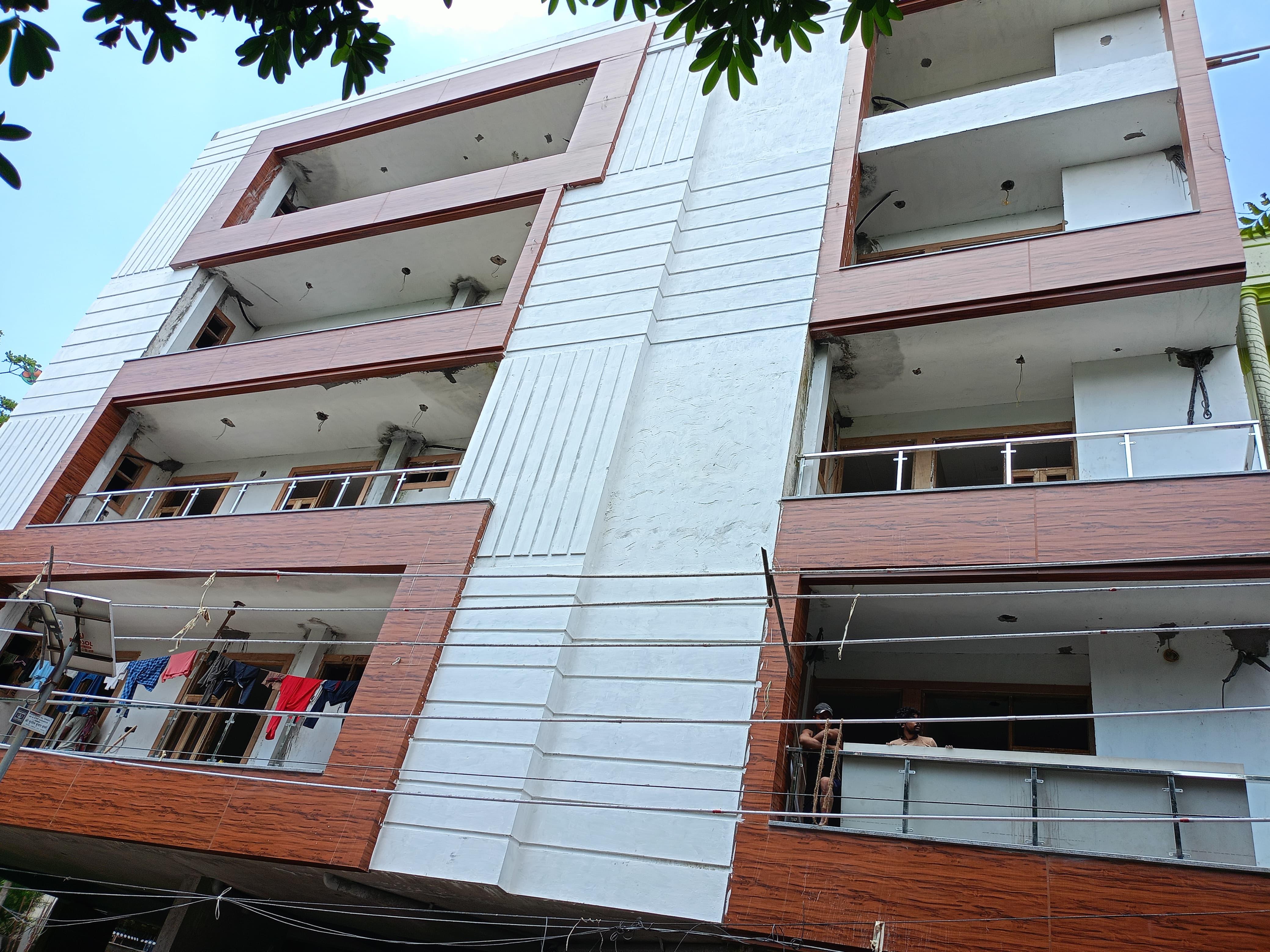 4 BHK FOR RESALE PROPERTY IN AHINSA KHAND INDIRAPURAM