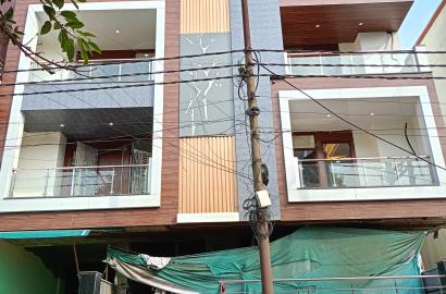 3 BHK PROPERTY IN SHAKTI KHAND INDIRAPURAM